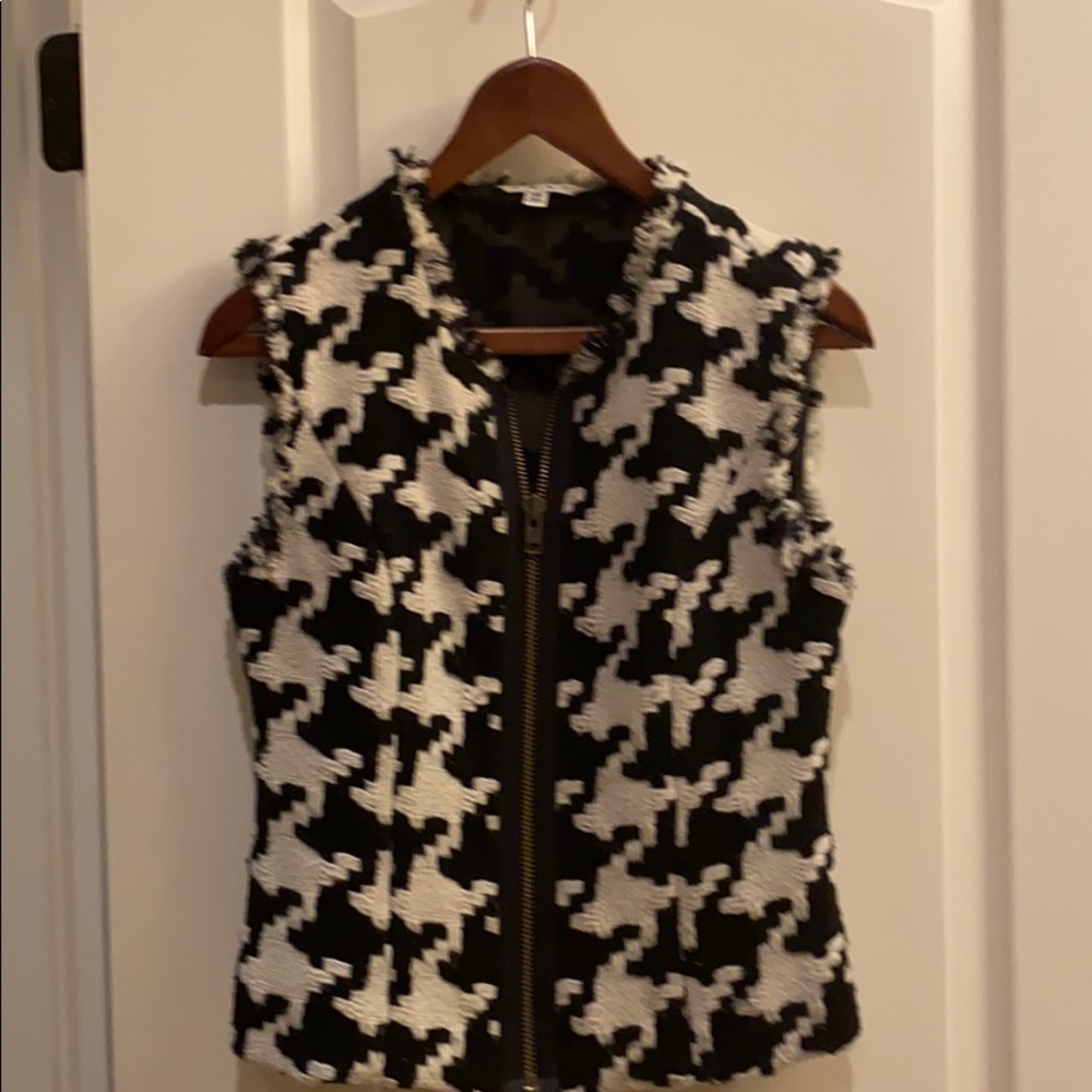 CABI black/cream vest